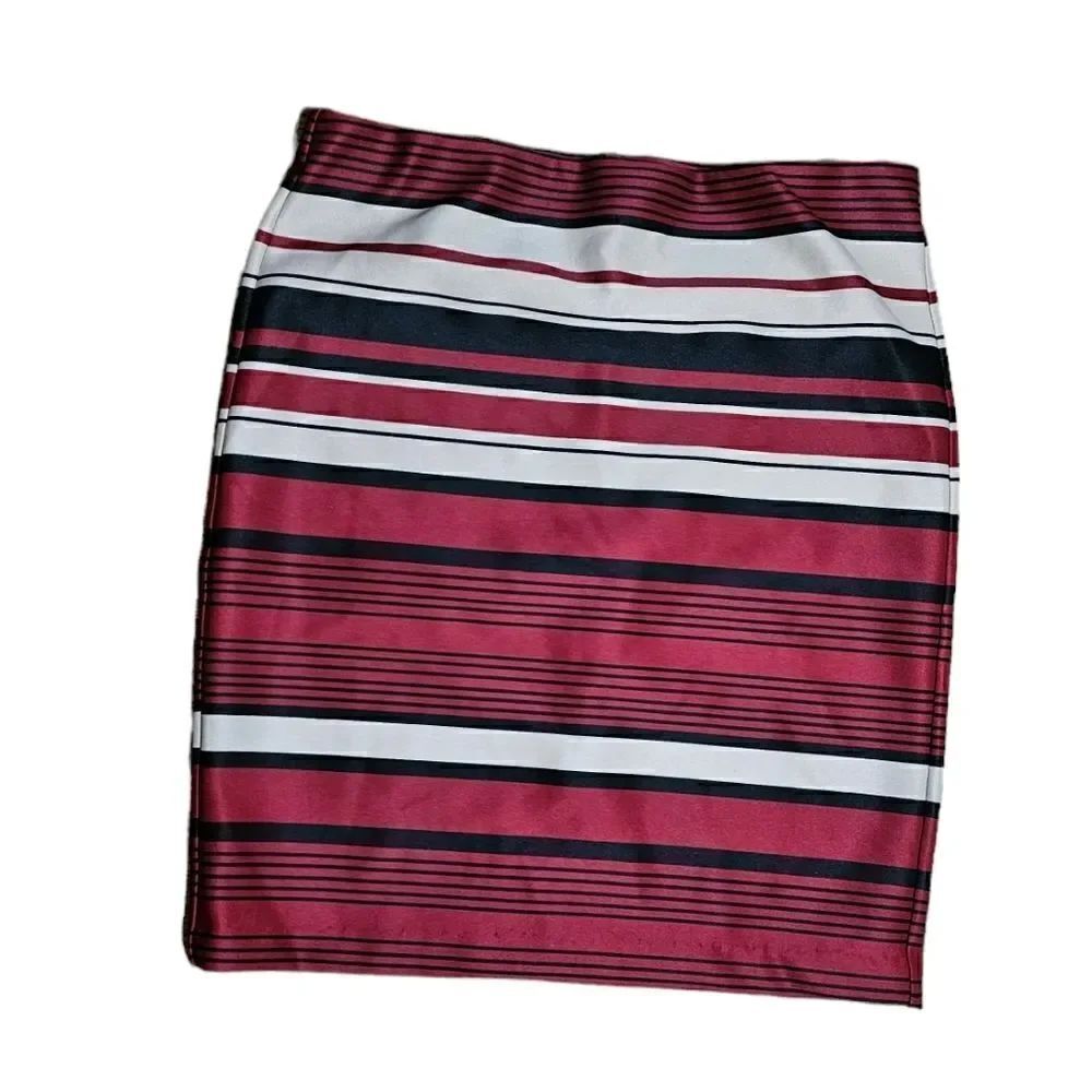 ‎Women's NYCC Striped Skirt Size Small